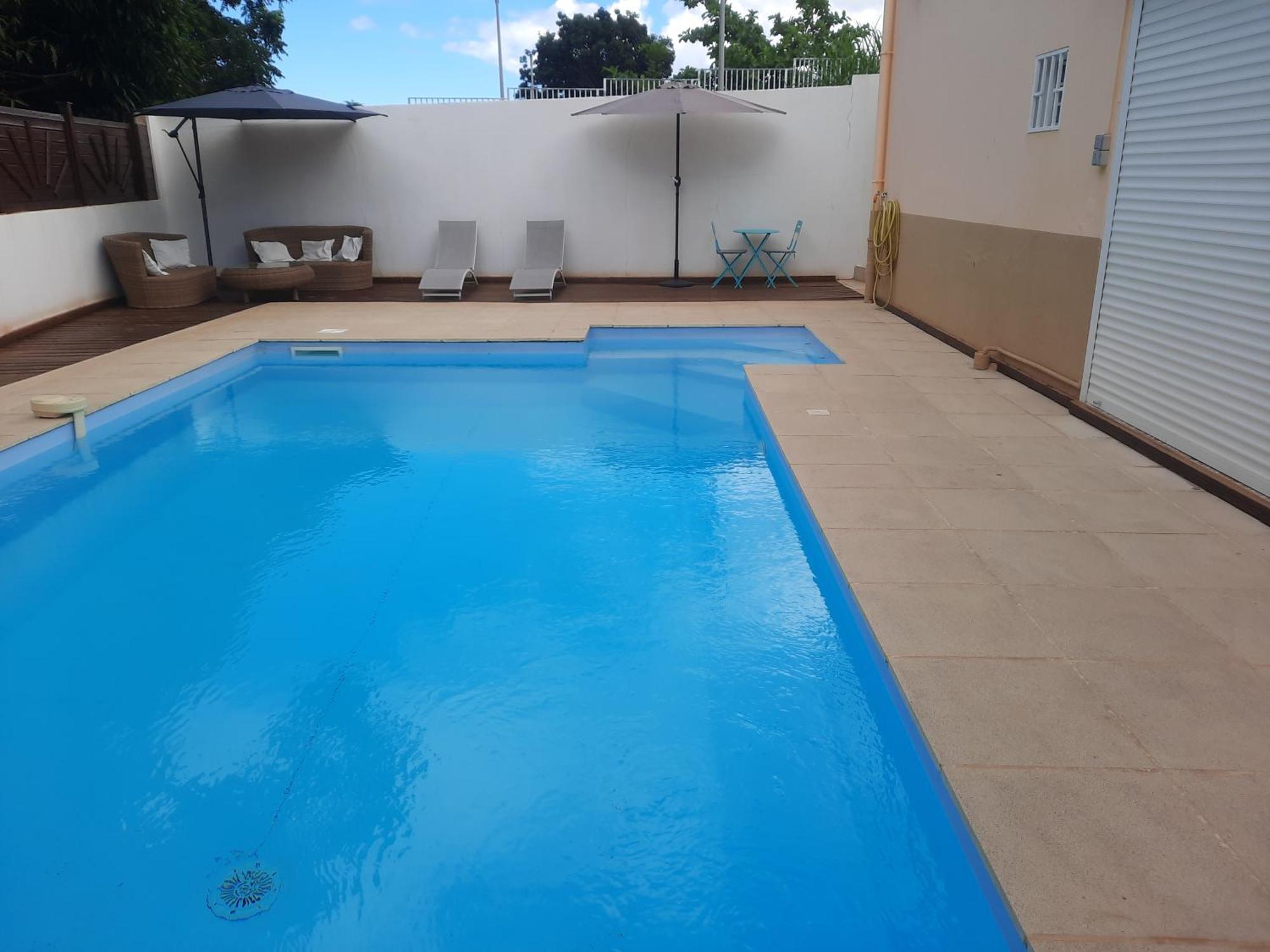 Studio Avec Piscine Privee, Idealement Situe Saint-Claude Eksteriør billede